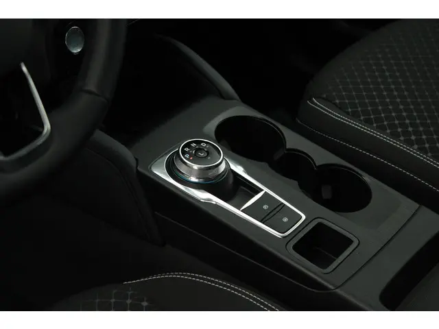 Ford Kuga 2.5 PHEV Titanium 2025 Hybride Benzine 22