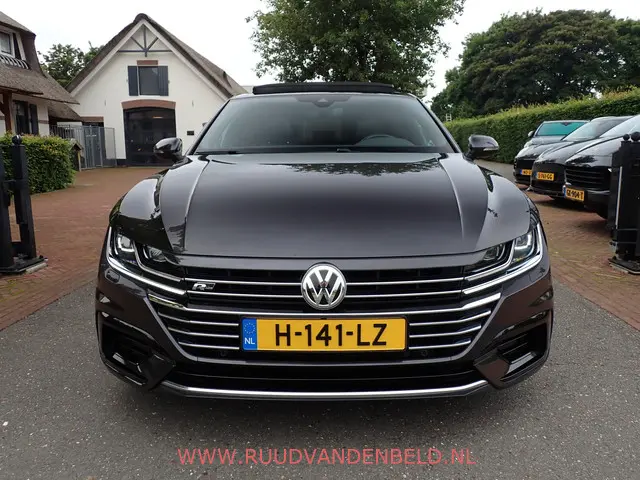 Volkswagen Arteon 2.0TSI R-LINE 2019 Benzine 2