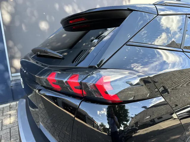 Peugeot e-2008 EV GT 2022 Elektrisch 53