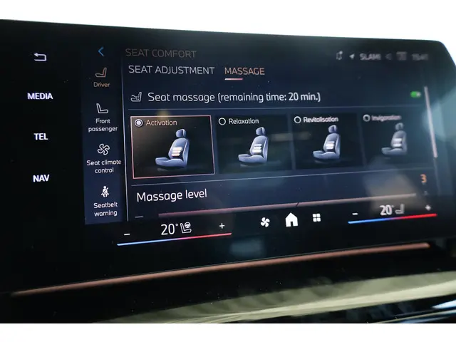 BMW X1 xDrive25e 2025 Hybride Benzine 15