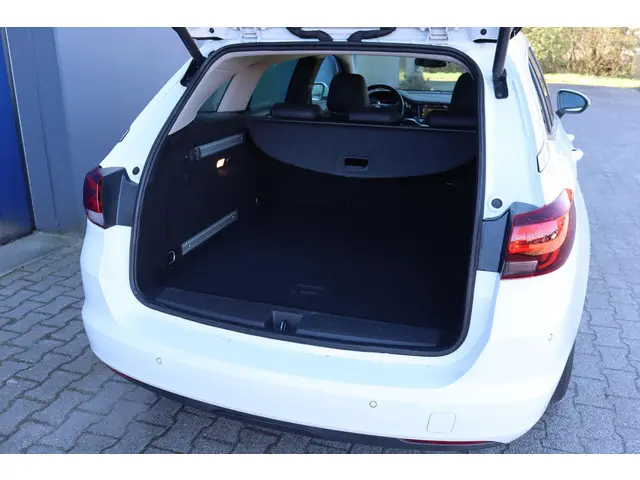 Opel Astra Sports Tourer 1.4 Innovation 2017 Benzine 29