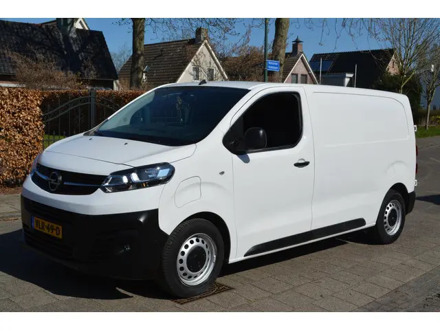 Opel Vivaro-e L2H1 Edition 50 kWh 2021 Elektrisch 2