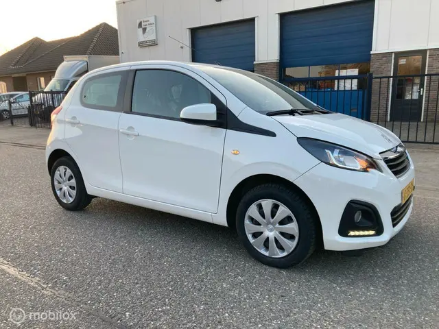 Peugeot 108 1.0 e-VTi Active 5 deurs airco 2020 Benzine 4