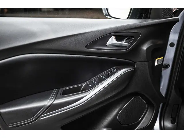 Opel Grandland X 1.2 Turbo Innovation 2017 Benzine 18