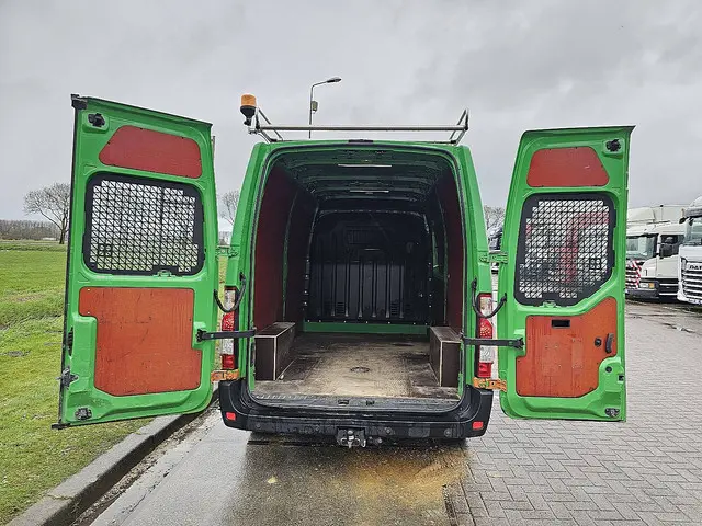 Renault Master 2.3 2018 Diesel 14