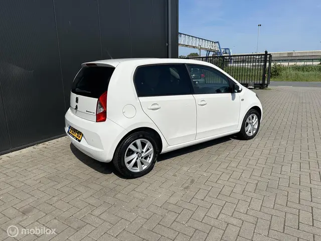 SEAT Mii 1.0 Style Sport Bomvol! 2015 Benzine 3