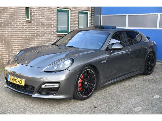 Porsche Panamera 4.8 GTS 2012 Benzine
