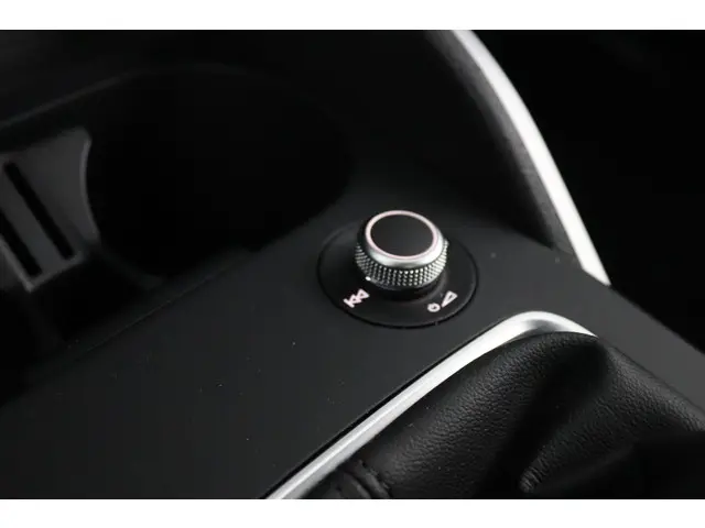 Audi Q2 30 TFSI epic 2020 Benzine 32