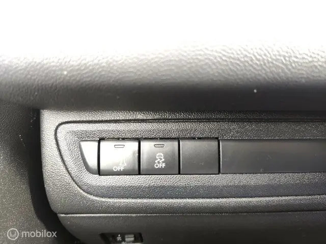 Peugeot 208 1.2 VTi Blue Lease Airco/navi/Pdc 2013 Benzine 22
