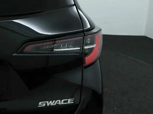 Suzuki Swace 1.8 Hybrid Select 2024 Hybride Benzine 38