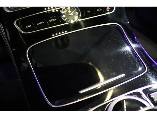 Mercedes-Benz E-Klasse Estate 200 Ambition 2017 Benzine 29
