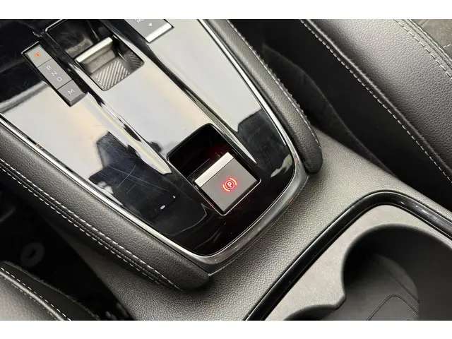 Opel Grandland 1.2 Turbo Ultimate 2024 Benzine 31