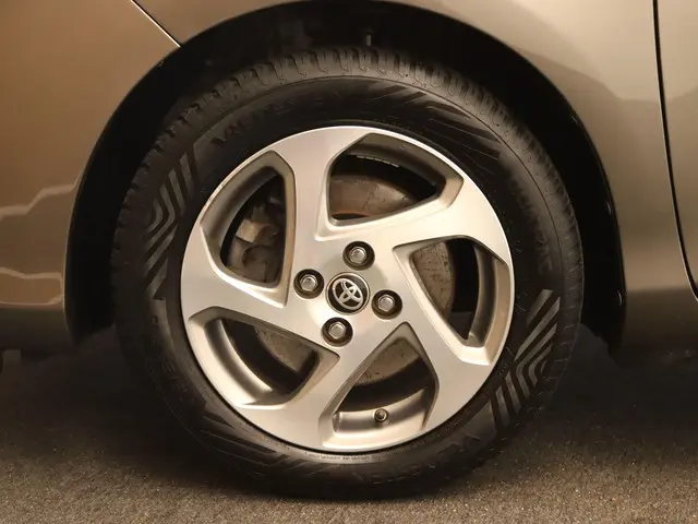 Toyota Yaris 1.5 Hybrid Trend 2016 Hybride Benzine 15