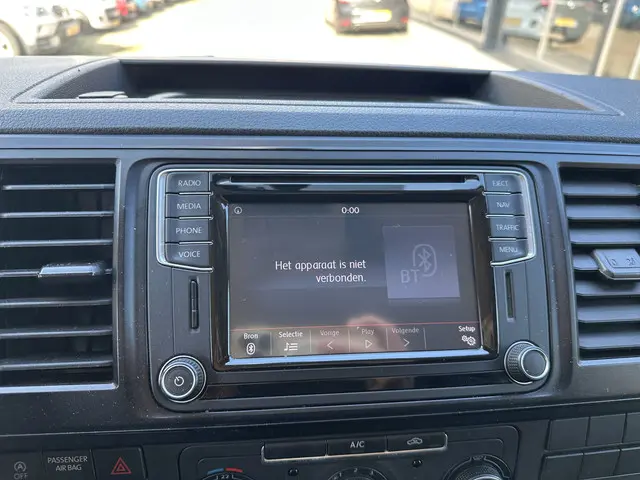 Volkswagen Transporter buscamper 2016 Diesel 17