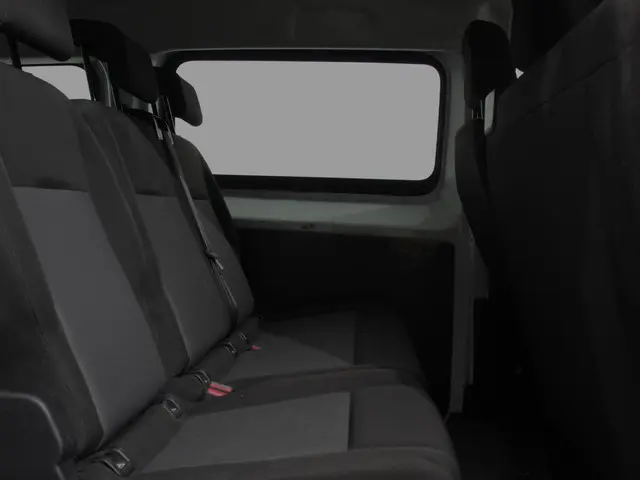 Opel Vivaro Combi 1.5 CDTI L3H1 2022 Diesel 29