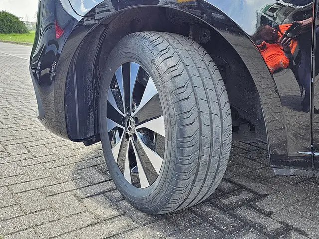 Mercedes-Benz Vito 116 2024 Diesel 16