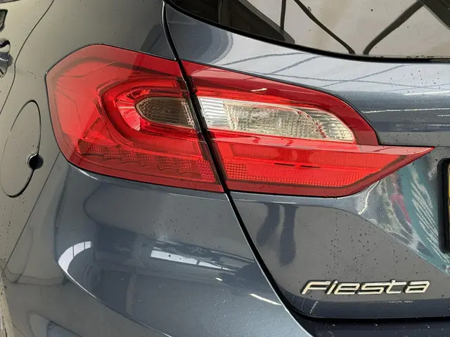 Ford Fiesta 1.0 EcoBoost Hybrid ST-Line 2020 Benzine 16
