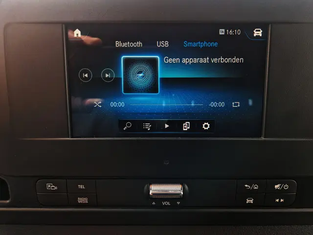 Mercedes-Benz Sprinter 211 1.9 CDI L2 H2 2022 Diesel 31