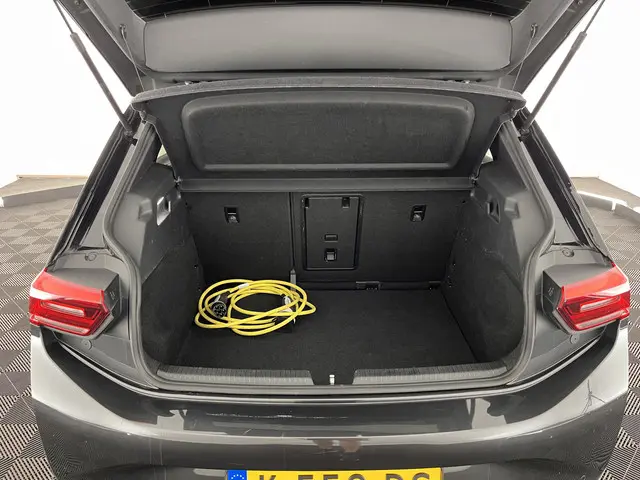 Volkswagen ID.3 First Plus 58 kWh [ 3-Fase ] 2020 Elektrisch 10