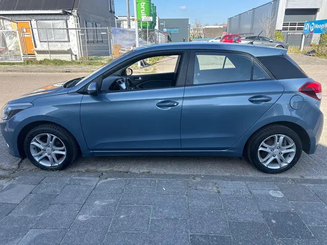 Hyundai i20 1.2 LP i-Drive Cool 2015 Benzine 8