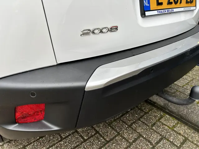 Peugeot 2008 1.2 Turbo 100 PK Allure Pack | 2021 Benzine 30