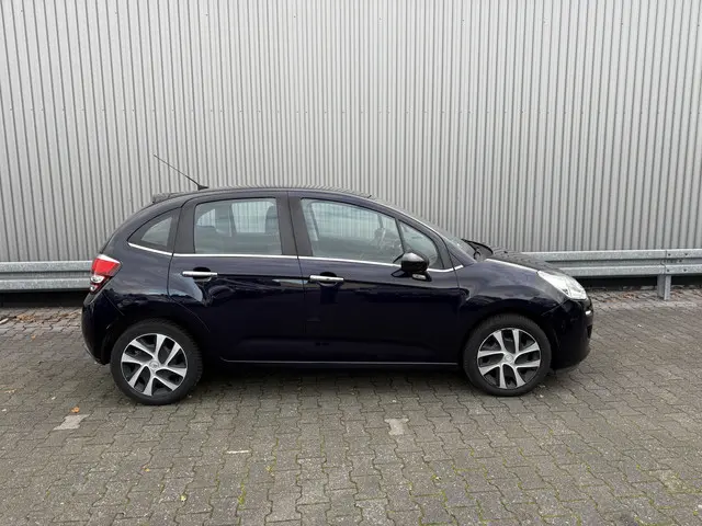 Citroën C3 1.2 PureTech Selection 2016 Benzine 9