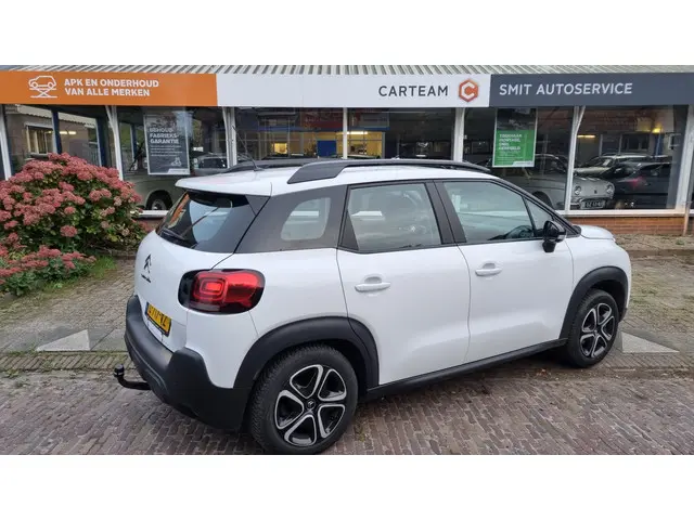 Citroën C3 Aircross 1.2 PureTech S&S Live 2020 Benzine 33