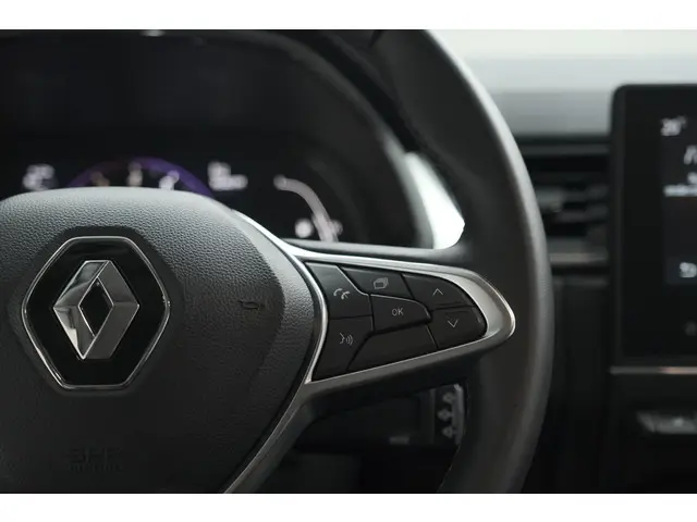 Renault Captur Mild Hybrid 140 EDC Techno 2023 Benzine 32