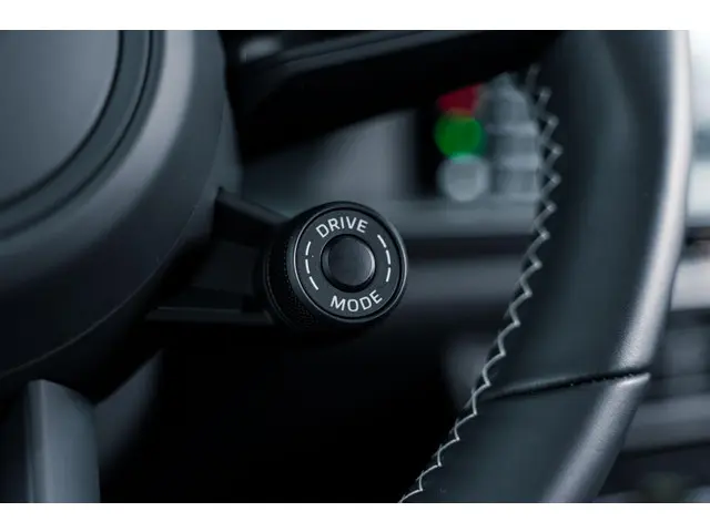 Porsche 911 4.0 GT3 Touring 2021 Benzine 37