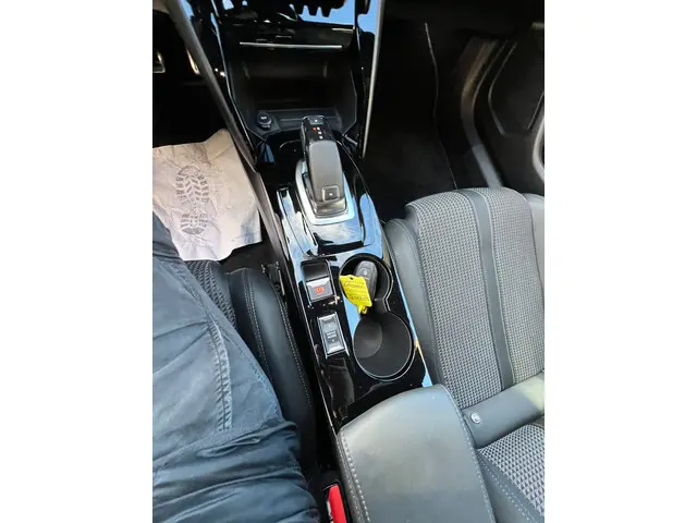 Peugeot 2008 1.2 PureTech GT-Line 2020 Benzine 12