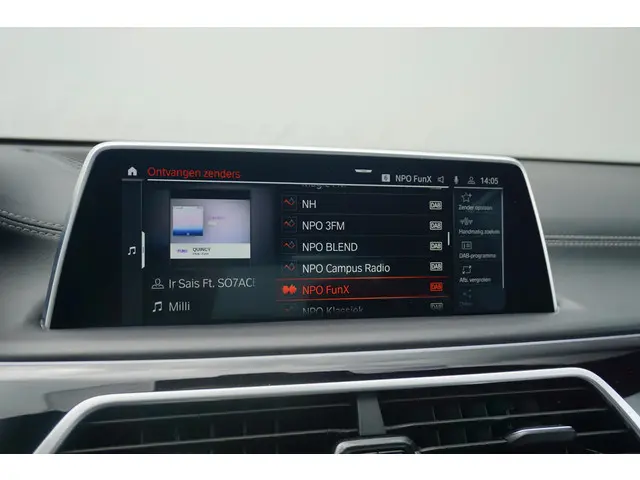 BMW 7 Serie 745Le xDrive 2019 Hybride Benzine 31