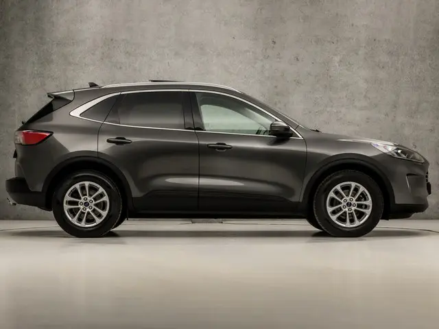 Ford Kuga 1.5 EcoBoost Titanium X 2020 Benzine 4