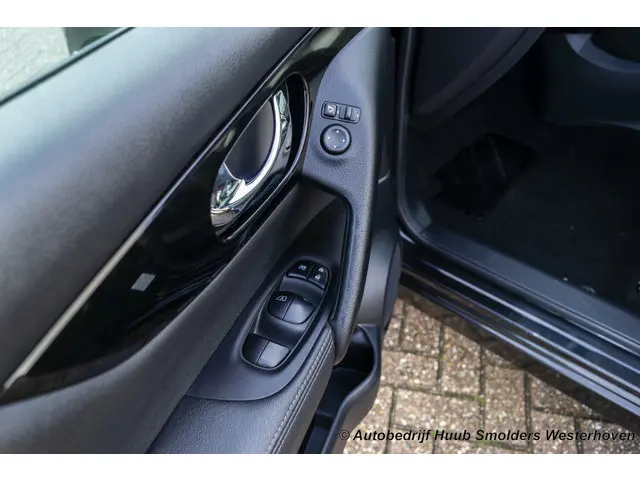 Nissan QASHQAI 1.2 Premier Edition 2014 Benzine 20
