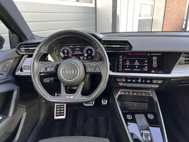 Audi A3 Sportback 30 TFSI S edition 2023 Benzine 12