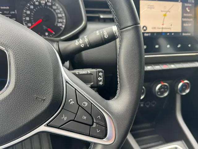 Renault Clio TCe 90 Zen 2020 Benzine 17