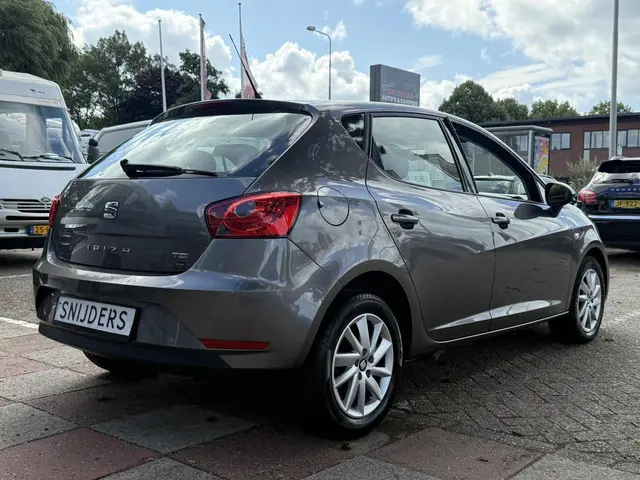SEAT Ibiza 1.2 TSI Style met leer 2015 Benzine 6