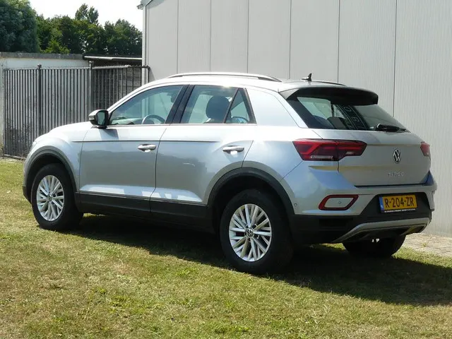 Volkswagen T-Roc 1.0 TSI Life 2023 Benzine 3