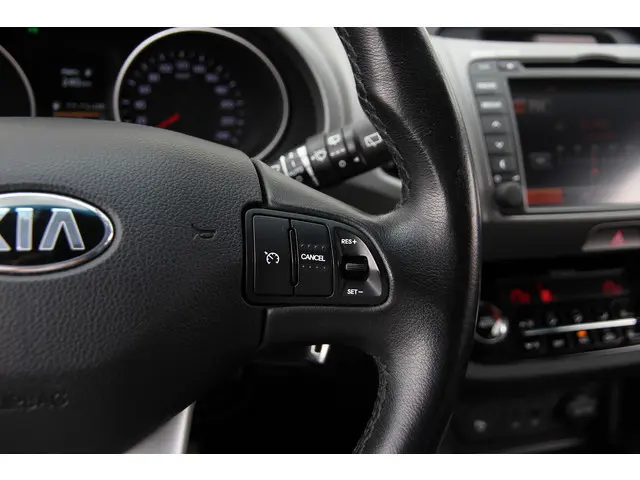 Kia Sportage 1.6 GDI World Cup Edition 2014 Benzine 30