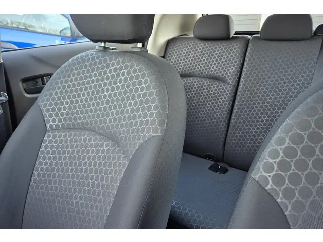 Mitsubishi Space Star 1.0 Inform 2014 Benzine 17