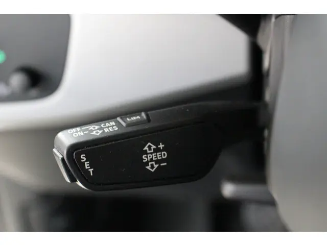 Audi A4 Avant 35 TFSI Pro Line 2019 Hybride Benzine 11