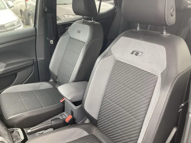 Volkswagen T-Cross 1.5TSI/150pk DSG R-line 2020 Benzine 7