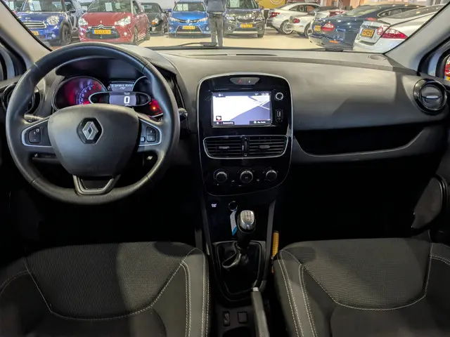 Renault Clio Estate 0.9 TCe Zen 2018 Benzine 9
