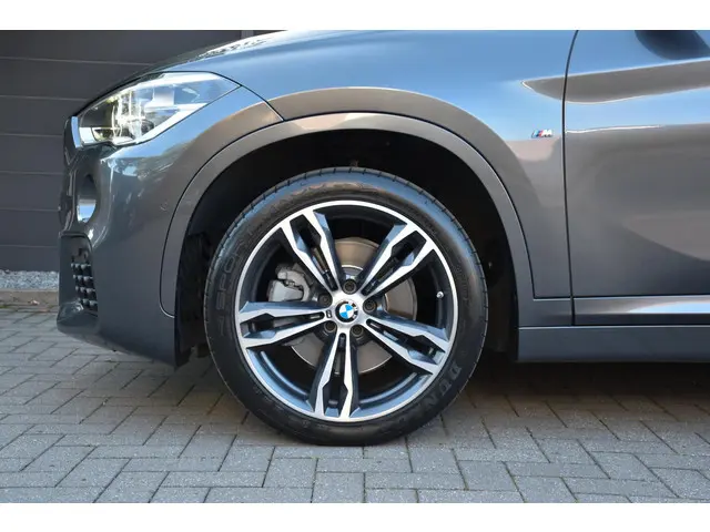 BMW X1 xDrive25i 2016 Benzine 14