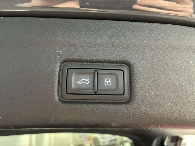 Audi Q6 e-tron S edition 306pk 100 kWh 2025 Elektrisch 16