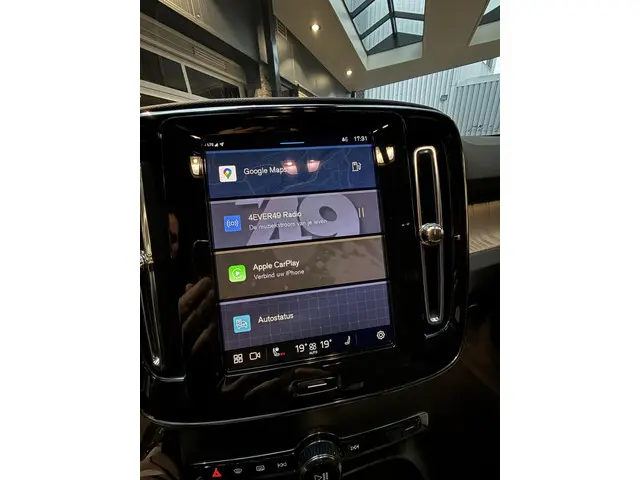 Volvo XC40 2.0 B3 Essential Edition 165PK 2025 Benzine 21