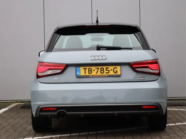 Audi A1 Sportback 1.0 TFSI S-line 2018 Benzine 7
