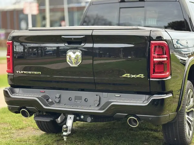 Dodge Ram Pick-Up 1500 H.O. 3.0L H.O. TUNGSTEN 2024 Benzine 6
