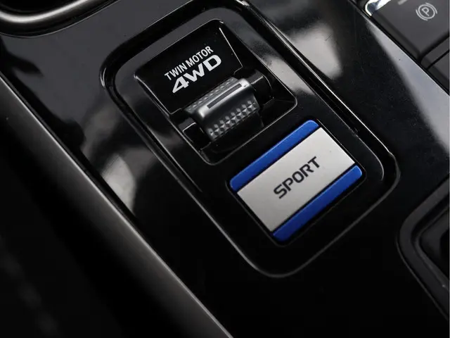 Mitsubishi Outlander 2.4 PHEV 2020 Hybride Benzine 61