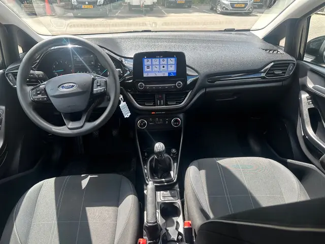 Ford Fiesta 1.1 Trend carplay 2018 Benzine 7