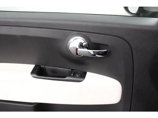 Fiat 500 1.2 Sport Automaat 2018 Benzine 19